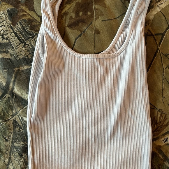 Chic Cream Ribbed Tank Top - Picture 2 of 2